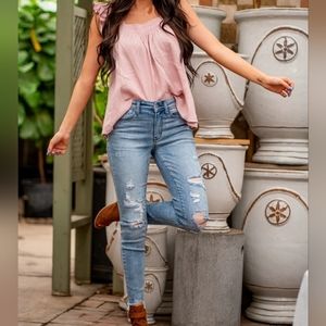 Judy blue distressed jeans 7/28